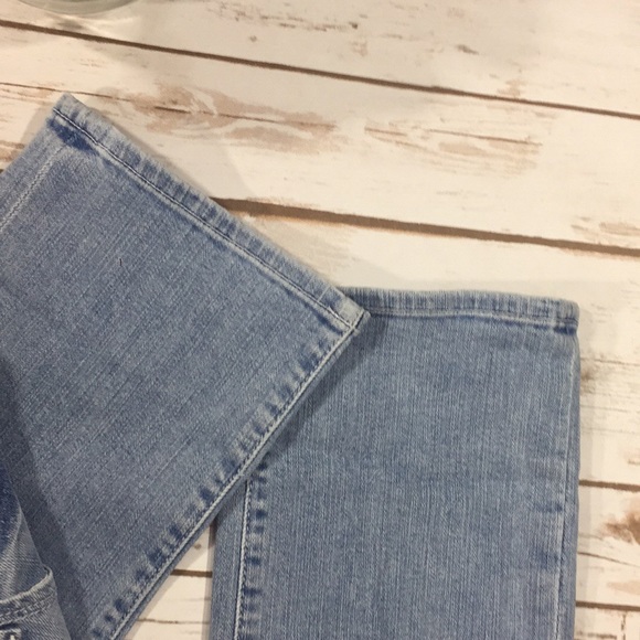 7 for all mankind light jeans🌸 - Picture 4 of 6